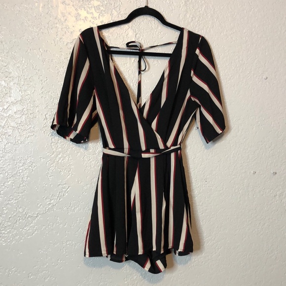 Trixxi Stripped Romper size Medium - Picture 1 of 8